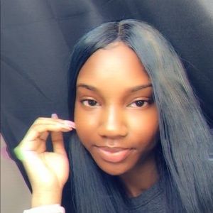 Meet your Posher, Amaya